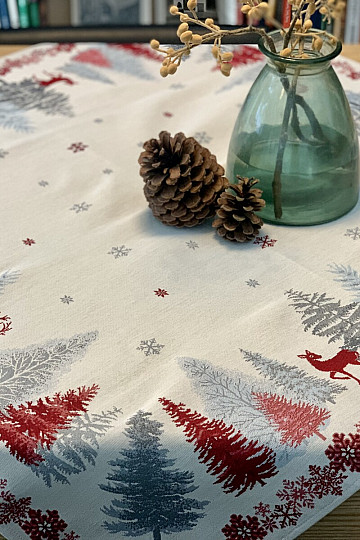 Tischdecken und Schals mit Weihnachtsteppich BÄUME MIT DEER
