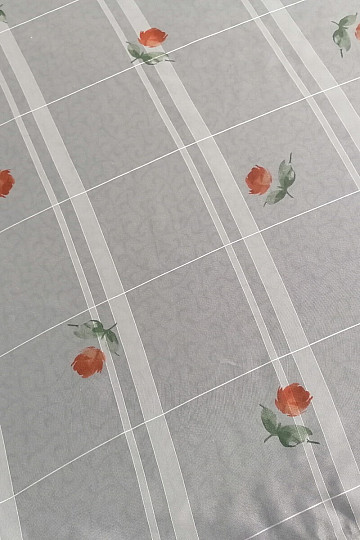 Hellcremefarbener Voile-Vorhang - Rosen