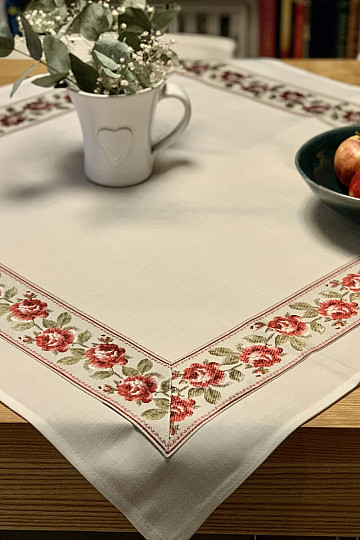 Bestickte Tischdecke und Schal ROSEN