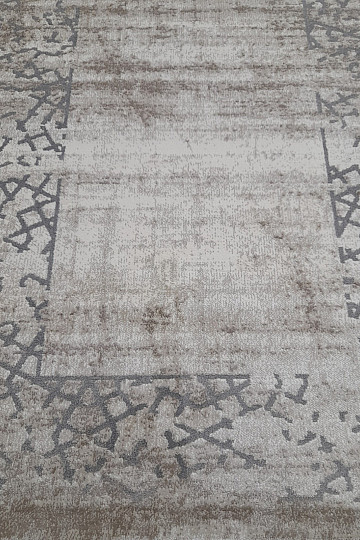 SAGA rechteckiger und ornamentierter Stückteppich