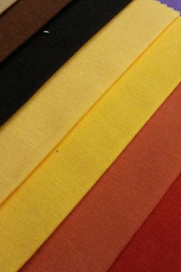 LISO gelber Dekostoff