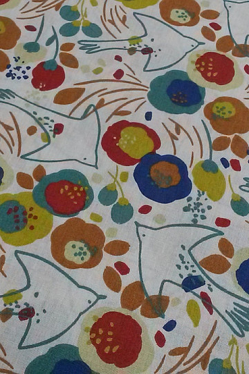 Baumwollstoff VÖGEL UND BLUMEN