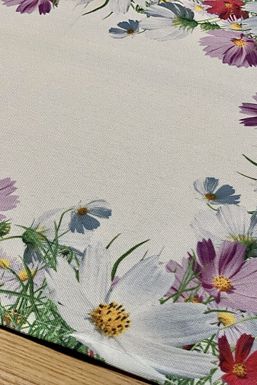 SPRING MEADOW Tischdecken und Schals