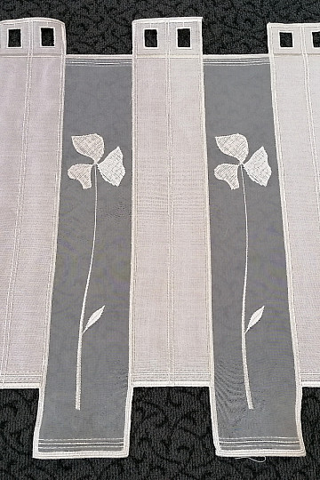Buntglasvorhang – Voile mit cremefarbener Stickerei 208