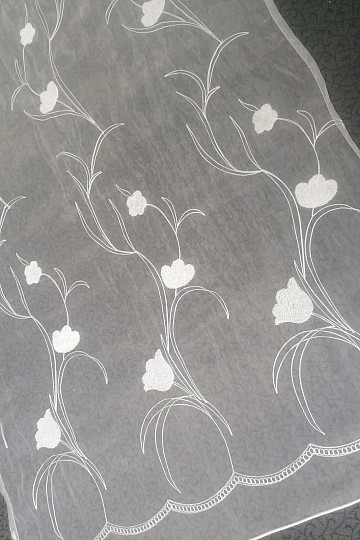 Fertiger Vorhang mit Blumen 100x245 cm