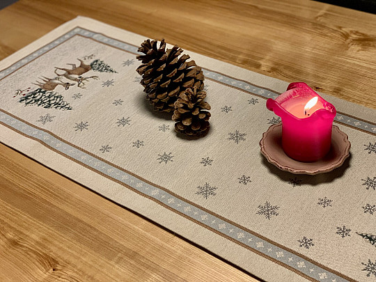 Gobelin-Tischdecke und Schal DEER ROMANCE