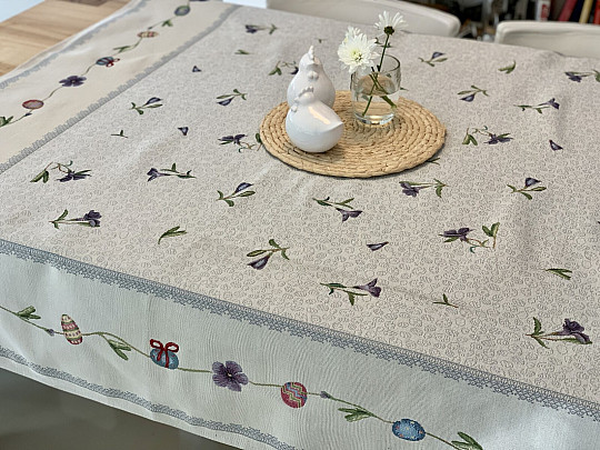 Tapisserie-Tischdecke und Schal OSTEREIER MIT VIOLETT