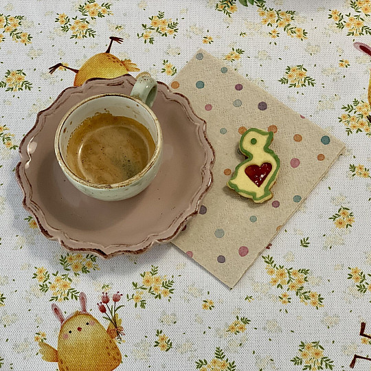 Ostertischdecke HÜHNER UND EIER