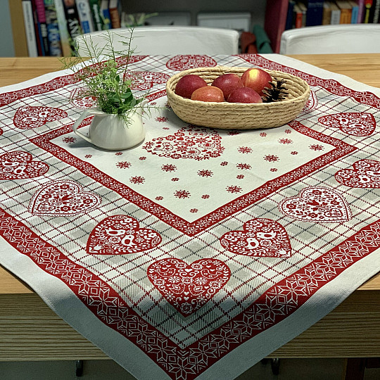 Gobelin-Tischdecke und Schal HERZ IN KARA