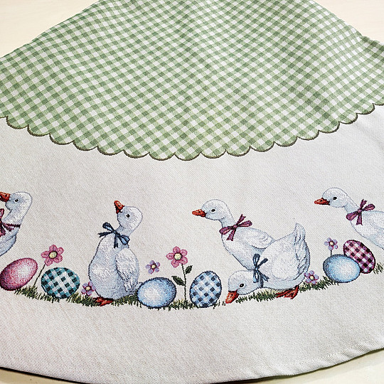 Runde Gobelin-Tischdecke HUSSIČKY GRÜN KAROTISCH