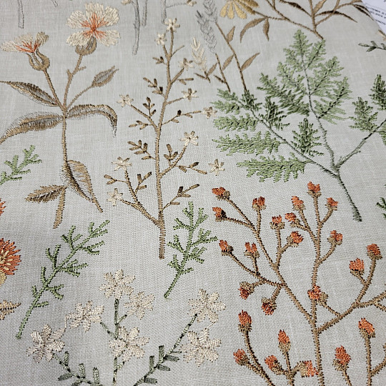 Bestickter Schal GINGERBEIGE