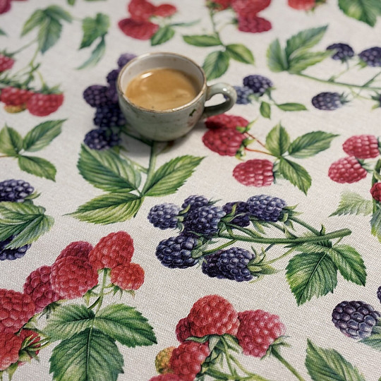 Tischdecke HIMBEEREN UND BROMBEEREN