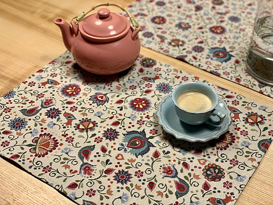 Gobelin Tischdecke Blumen und Vogel Jurkovič