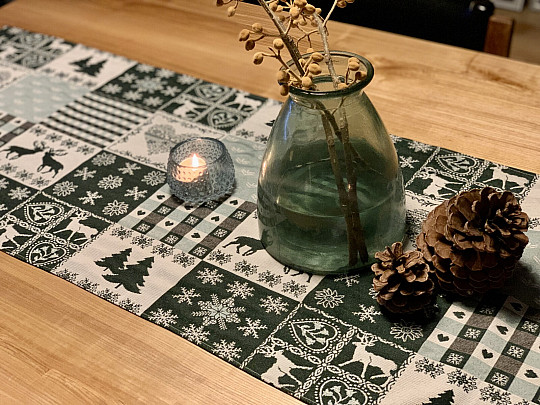 Gobelin-Tischdecke, Schal HIRSCHGRÜN
