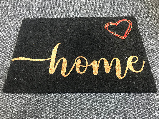 Matte HEART AND HOME schwarz