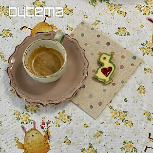 Ostertischdecke HÜHNER UND EIER