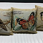 Dekorativer Kissenbezug POST STAMP BUTTERFLY