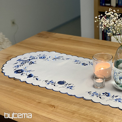 Bestickte Tischdecken ZWIEBELBLAU-WEISS