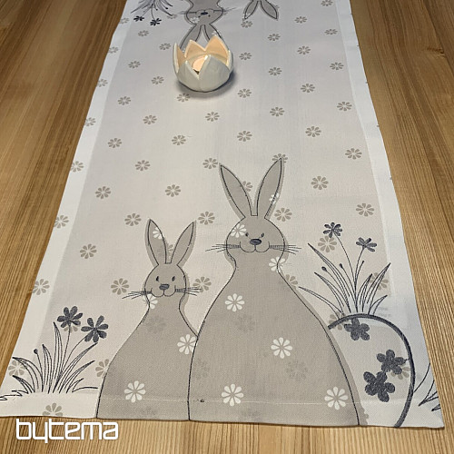 Bestickte Tischdecken und Schals HASE weiß