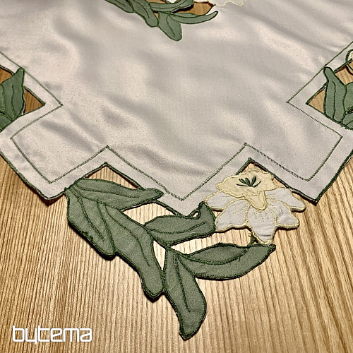 Narzissen bestickte Tischdecke