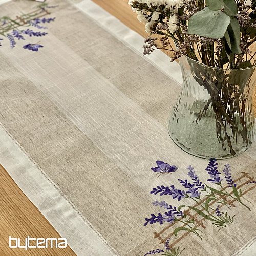 Bestickte Tischdecke und Schal LAVENDER HINTER DEM ZAUN