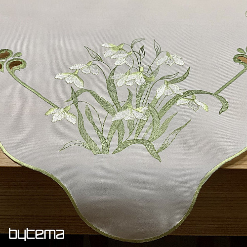 Bestickte Tischdecke und Schal SCHNEEWITTCHEN