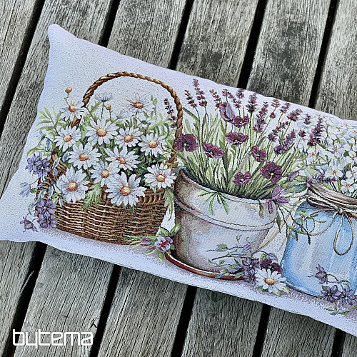 Gobelin-Kissen BEAUTY IN THE CART