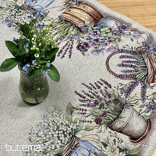 Gobelin-Tischdecke und Schal Schönheit in einem Korb