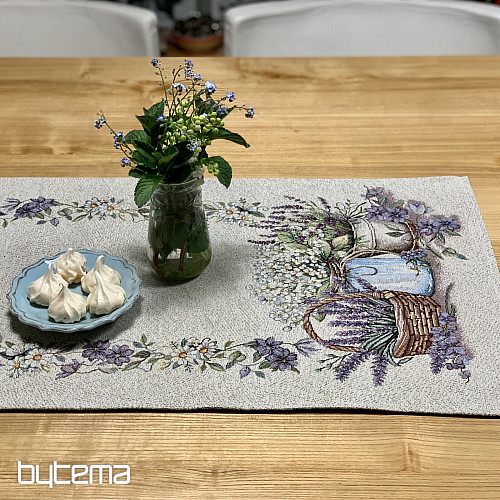 Gobelin-Tischdecke und Schal Schönheit in einem Korb