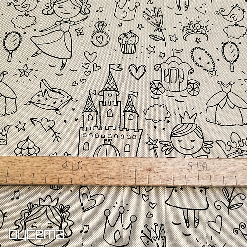 Prinzessin malt Stoff auf einfarbigem Hintergrund