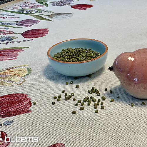 Runde Gobelin-Tischdecke TULPIS FRÜHLING III