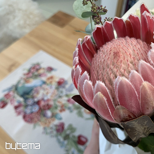 Wandteppich-Tischdecke und Schal FRÜHLINGSSTRUSS