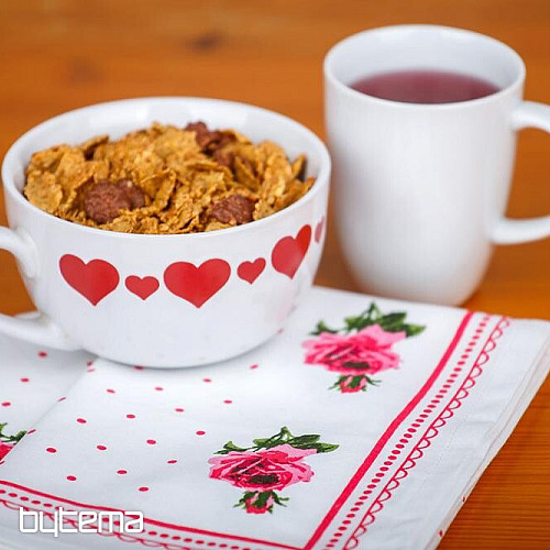 Omas Handtücher mit rosa Rosen