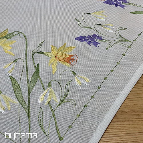Bestickte Tischdecke und Schal NARCISSIS UND SCHNEEDOCHTOCHTER