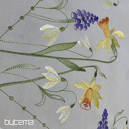 Bestickte Tischdecke und Schal NARCISSIS UND SCHNEEDOCHTOCHTER