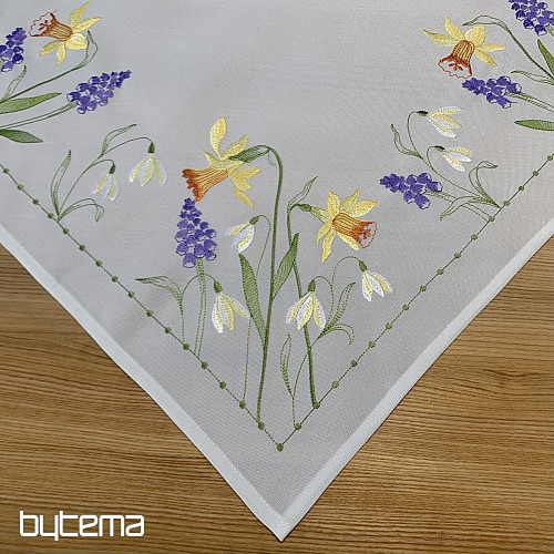 Bestickte Tischdecke und Schal NARCISSIS UND SCHNEEDOCHTOCHTER