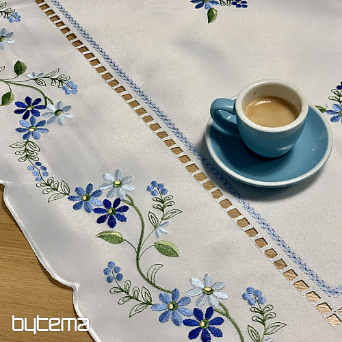 Bestickte Tischdecke und Schal VERGESSENE BLUMEN