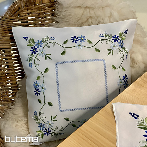 Bestickte Tischdecke und Schal VERGESSENE BLUMEN