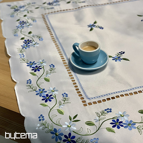 Bestickte Tischdecke und Schal VERGESSENE BLUMEN