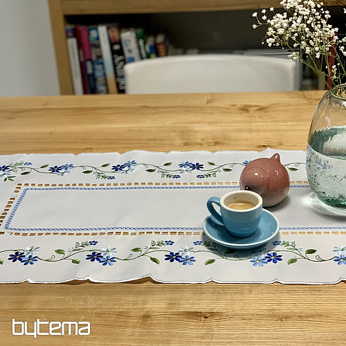 Bestickte Tischdecke und Schal VERGESSENE BLUMEN