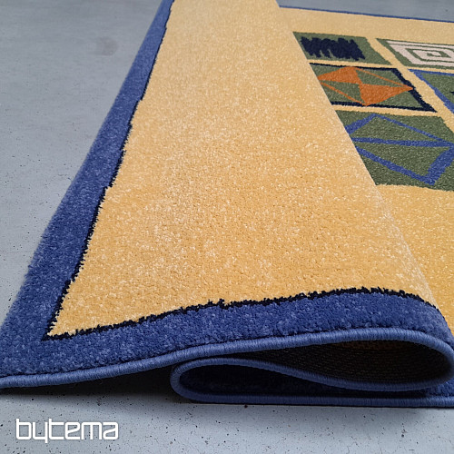 Moderner Teppich mit geometrischen Mustern