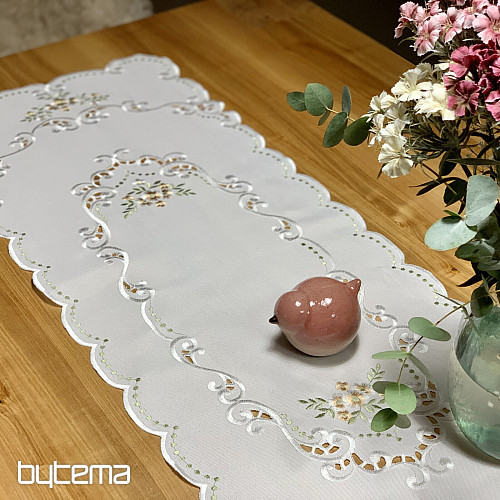 Tischdecke und Schal mit Blumenmuster, aprikosenfarben bestickt