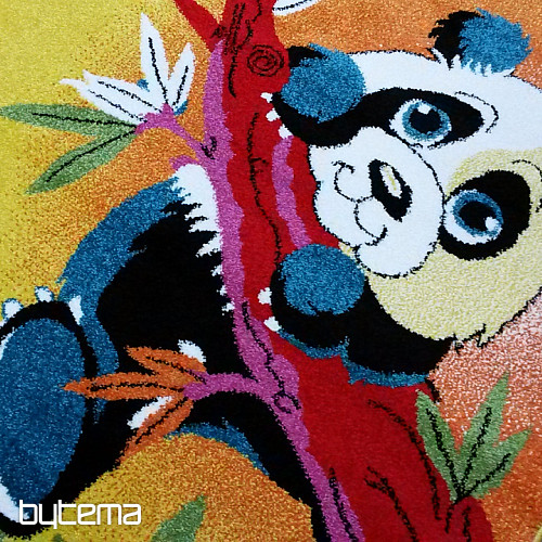 Kinderteppich Stückware PANDA auf dem Baum